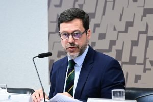 CRE - Comissão de Relações Exteriores e Defesa Nacional