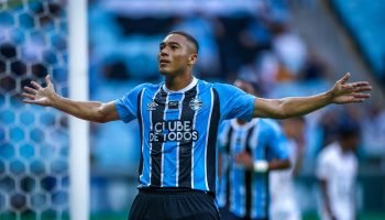 9efe15e1-carlos-vinicius-gremio
