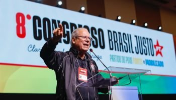 Jose-Dirceu-2-congresso-PT-Sergio-Lima-Poder360-24abr2026