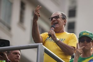 Silas-Malafaia-acompanha-Jair-Bolsonaro-durante-ato-na-Avenida-Paulista-em-Sao-Paulo-pedindo-a-anistia-dos-presos-pelos-ataques-ao-Tres-Poderes-no-dia-8-de-janeiro-Metropoles-2