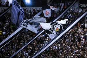 Vasco-torcida-1