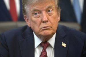 Acredito que Irã está ficando mais sério nas conversas à medida que os dias passam, diz Trump