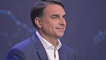 debate-band-flavio-bolsonaro-lula-9-1200x675-1