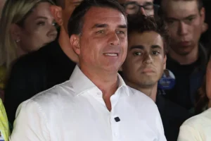 flavio-bolsonaro-discurso-derrota-25out2026-1200x675-1