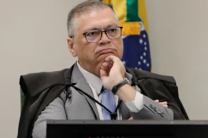 flavio-dino-ministro