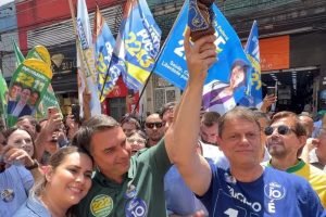 flavio_bolsonaro_nossa_senhora-37109916