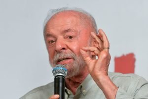 luiz-inacio-lula-da-silva-se-pronunciou-sobre-o-fim-da-escala-6x1-durante-agenda-no-qg-de-campanha-no-lago-sul-em-brasilia-metropoles-5-scaled-1