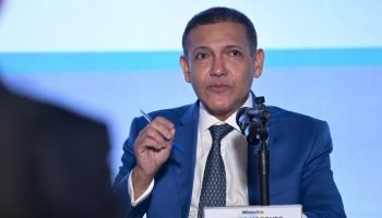 presidente-do-tribunal-superior-eleitoral-tse-ministro-kassio-nunes-marques-concede-entrevista-coletiva-apos-o-encerramento-da-apuracao-do-primeiro-turno-das-eleicoes-gerais-de-2026-1-scaled-1