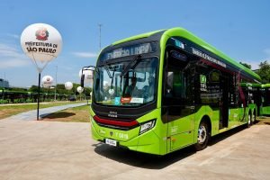 sao-paulo-atinge-marco-historico-de-2-mil-onibus-eletricos-na-frota-1