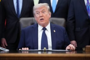 Trump fala em evento sobre acessibilidade aos cuidados de saúde no Salão Oval da Casa Branca