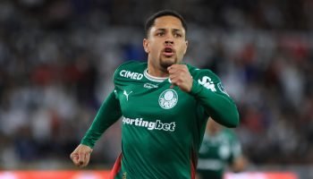 vitor-roque-ldu-x-palmeiras-libertadores